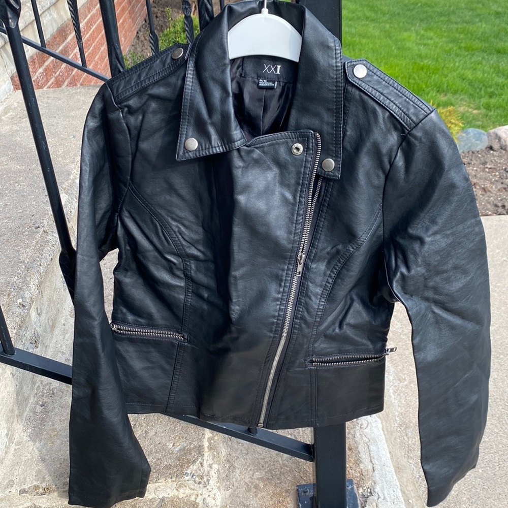 Forever 21 faux leather jackets size M